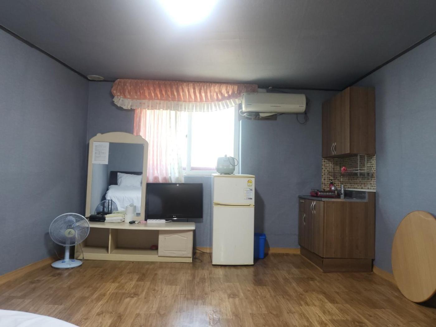 Songwol Park Motel Sokcho Exterior foto
